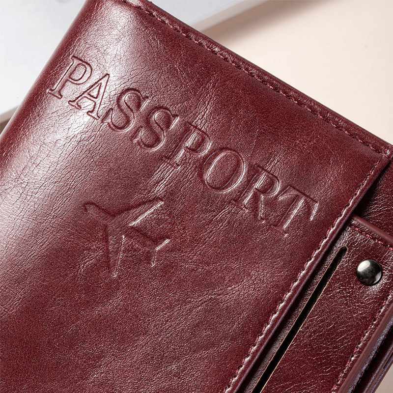 パスポートケースと財布が一体になった、盗難防止・磁気消去防止 - Passport Wallet Rfid のレビューと価格