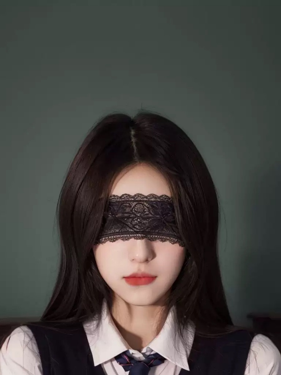 セクシーなレースアイマスク ブラックフローラル目隠し 女性男 - Men Accessories For Party のレビューと価格