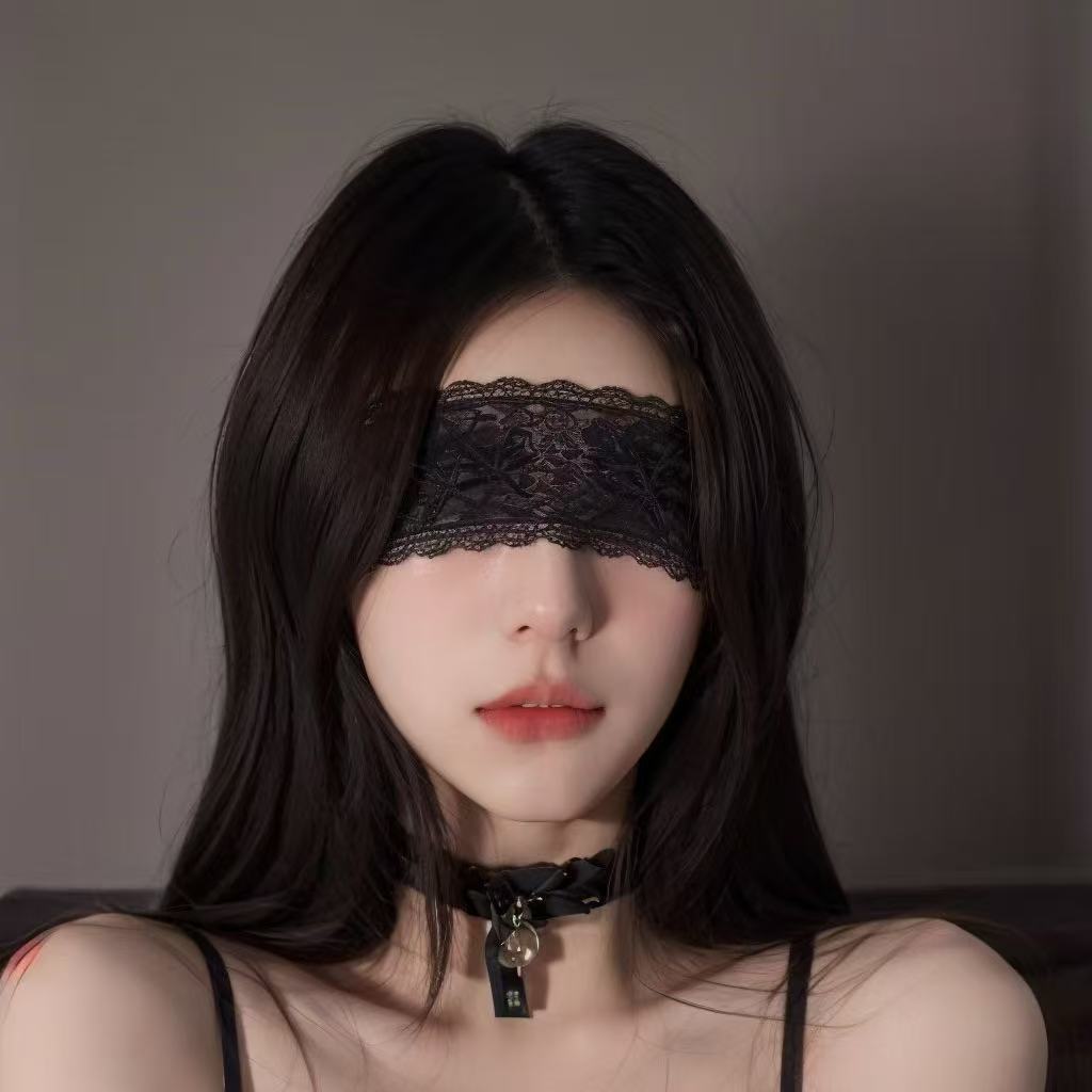 セクシーなレースアイマスク ブラックフローラル目隠し 女性男 - Men Accessories For Party のレビューと価格
