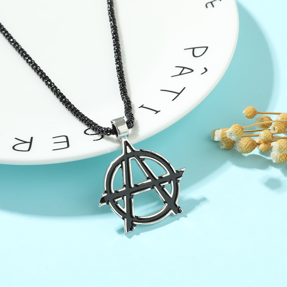 映画アベンジャーズシンボル文字 A ロゴネックレスヴィンテー - Men Accessories Logo のレビューと価格